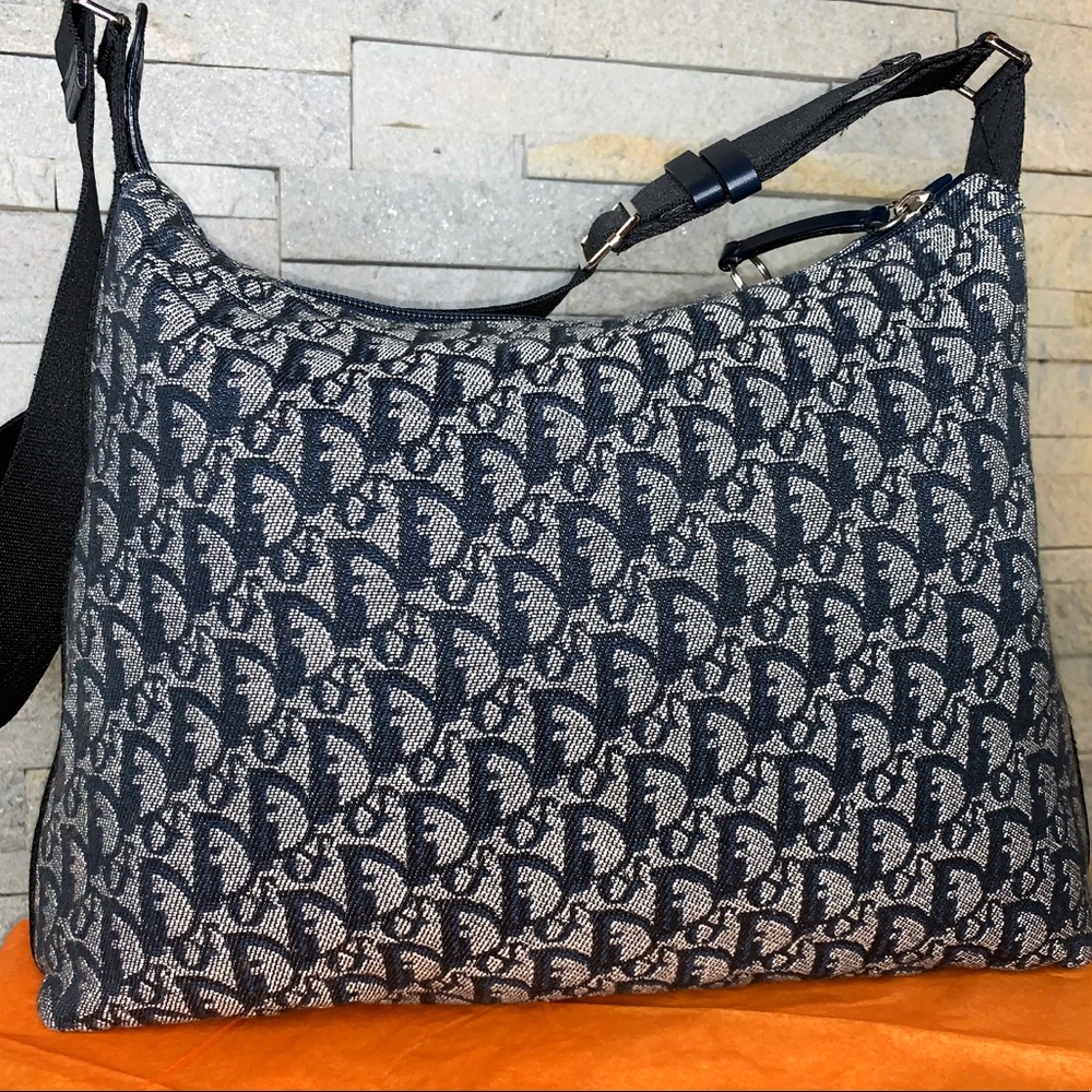 🦋 DIOR MONOGRAM DIORISSIMO SHOULDER BAG 🦋 - Picture 7 of 15